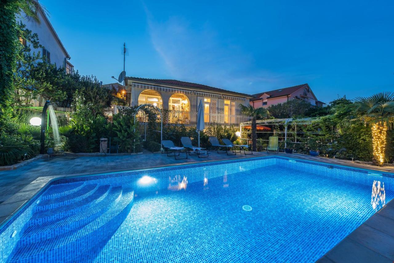 Villa Emilia Vodice Exteriör bild