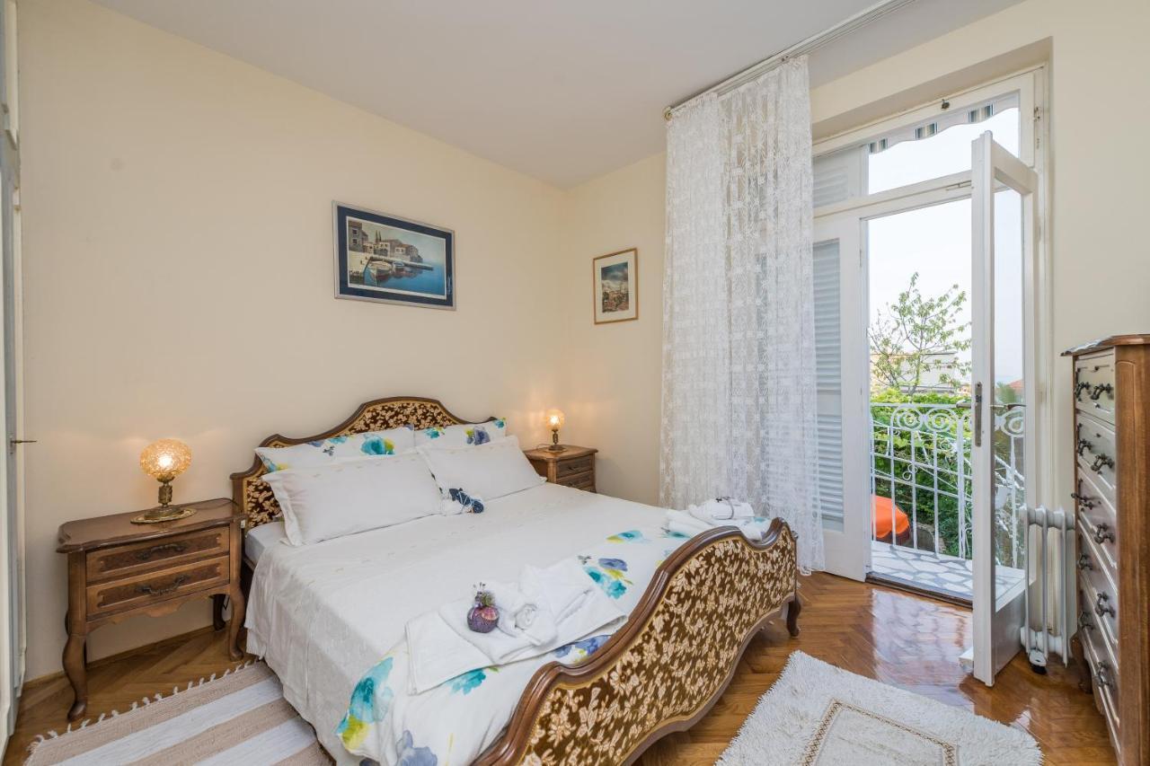 Villa Emilia Vodice Exteriör bild