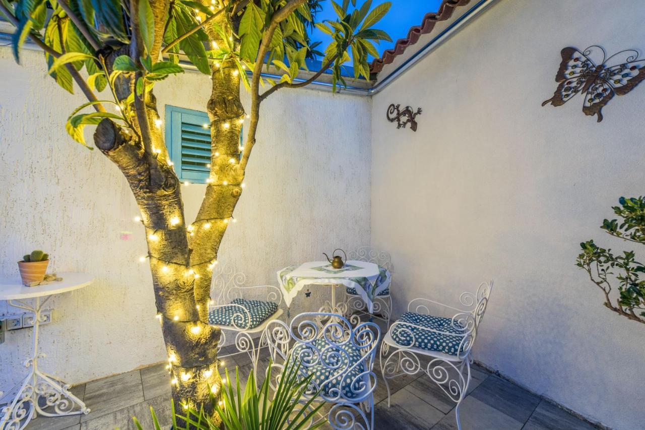 Villa Emilia Vodice Exteriör bild
