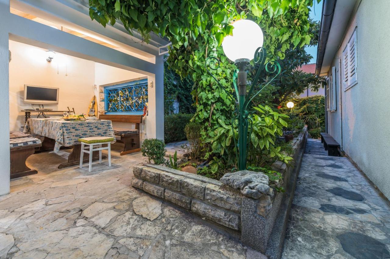Villa Emilia Vodice Exteriör bild